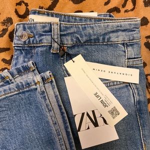NWT Zara True Skinny split hem Jean